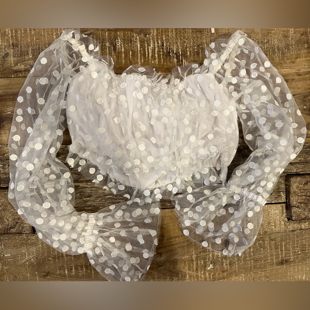 Baby Bye Bye Top in White
MAJORELLE